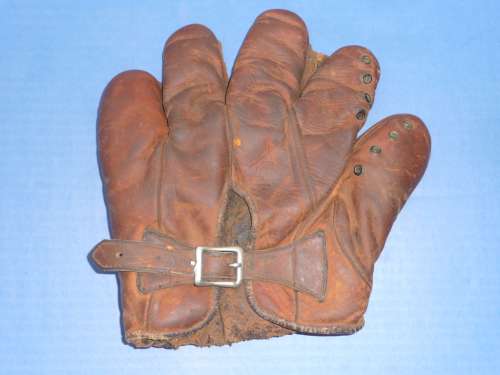 Grommet Web Fingers Back